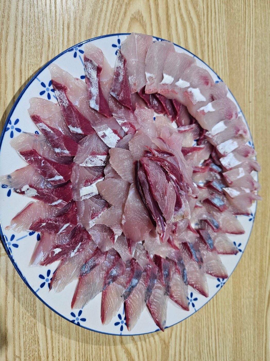📌29일(목) 🐟 찬바람 불때~~ 생각나는 방어회!!!!! 지금이에요 여생에서 먼저 즐겨보자구요~!!