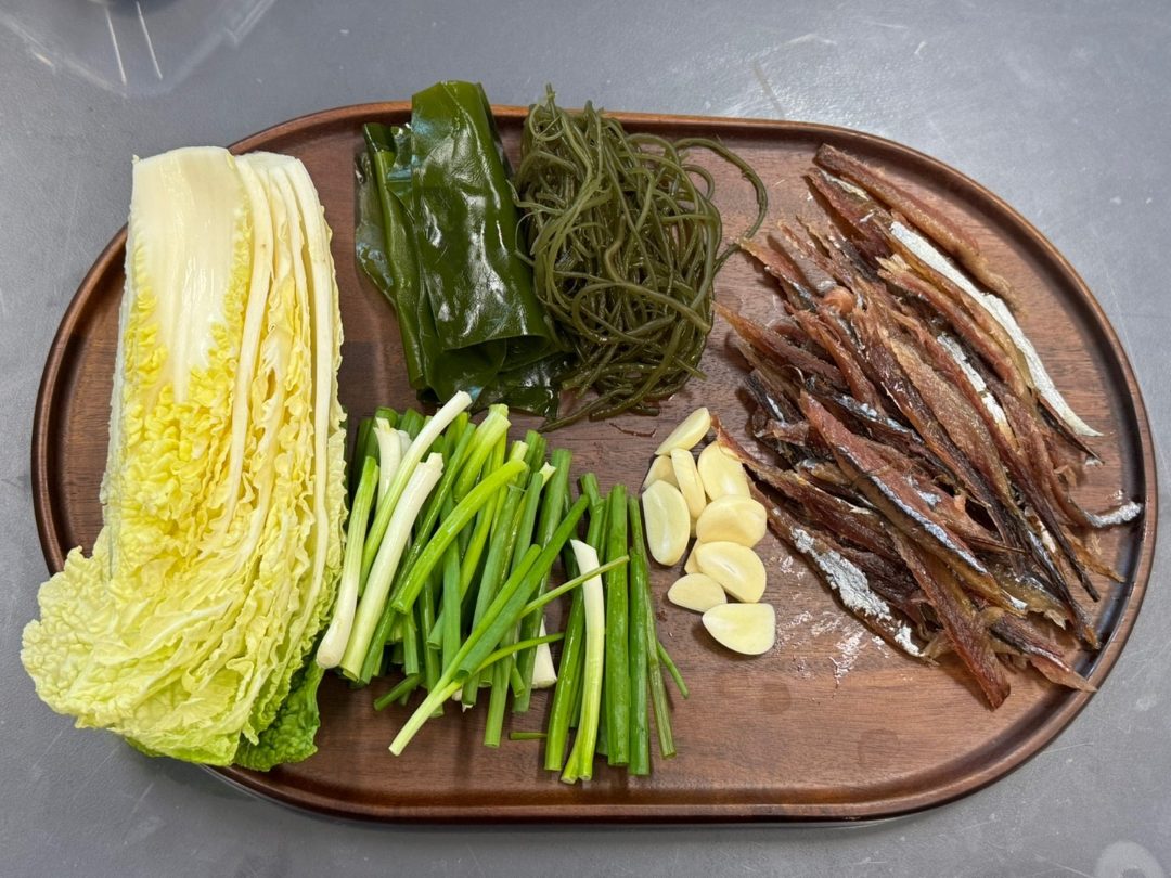 📌16일(금) 🐟🐟제철시작~! 포항과메기🦐🦐고급 깐 단새우 📌역시 찬바람이 불기시작하면 과메기 먹어야죠!! 너무 행복한맛!!!